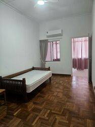 Jalan Sahabat (D19), Terrace #591878921